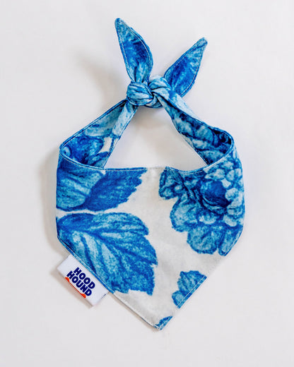 Blue Dream dog bandana by Hood Hound – blue floral pet bandana